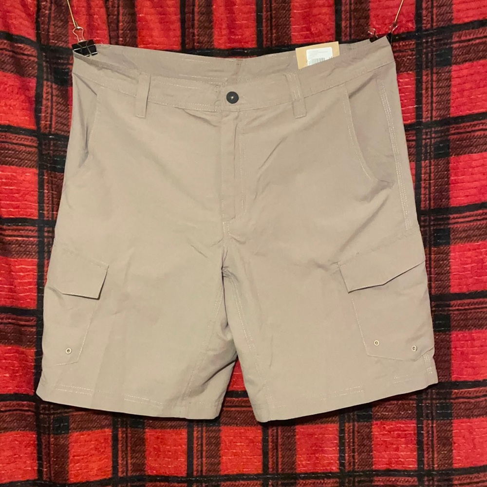 Magellan fishing shorts size 34